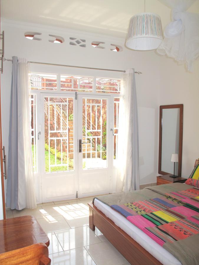 Hotel Maisons-Sifa Butare Екстериор снимка