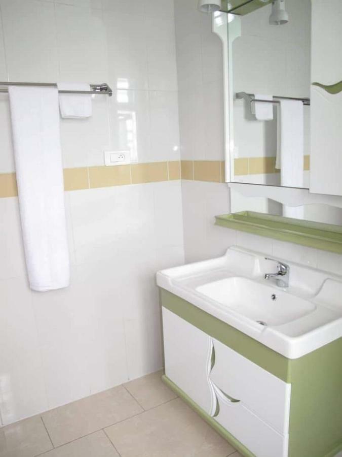Hotel Maisons-Sifa Butare Екстериор снимка
