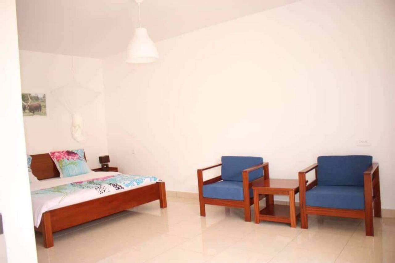 Hotel Maisons-Sifa Butare Екстериор снимка