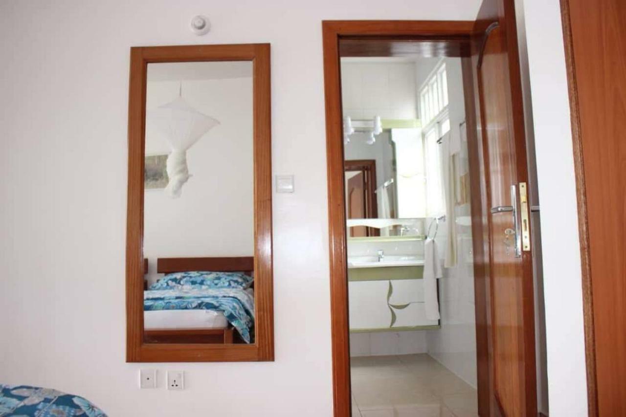 Hotel Maisons-Sifa Butare Екстериор снимка